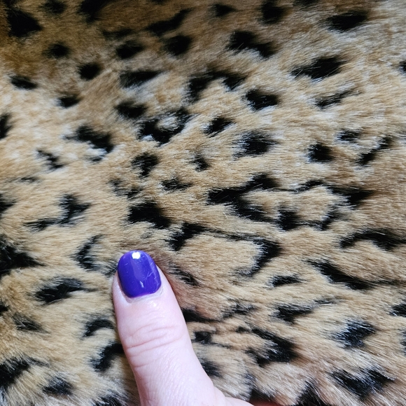 TIAR BRAND faux leopard and black knit jacket - Picture 17 of 17